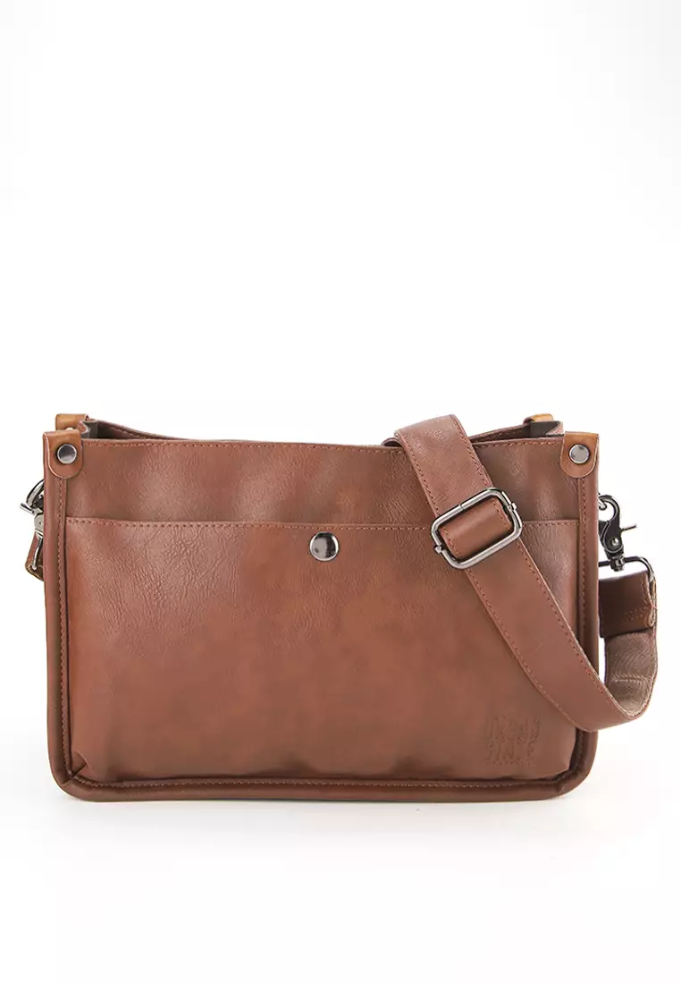 Distressed Leather Essential Crossbody Bag