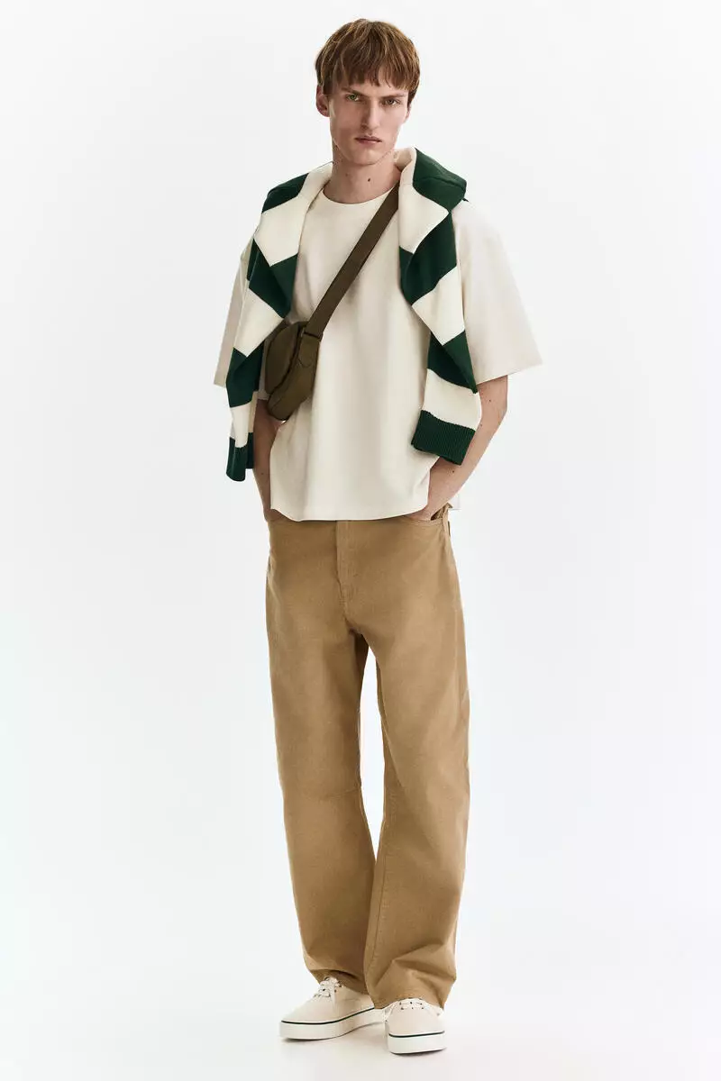 Loose Fit Boxy-style T-shirt