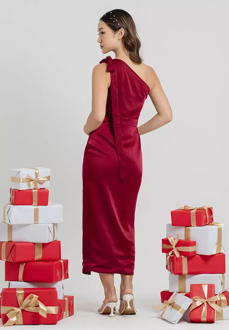 Faith One Shoulder Tulip Dress in Maroon