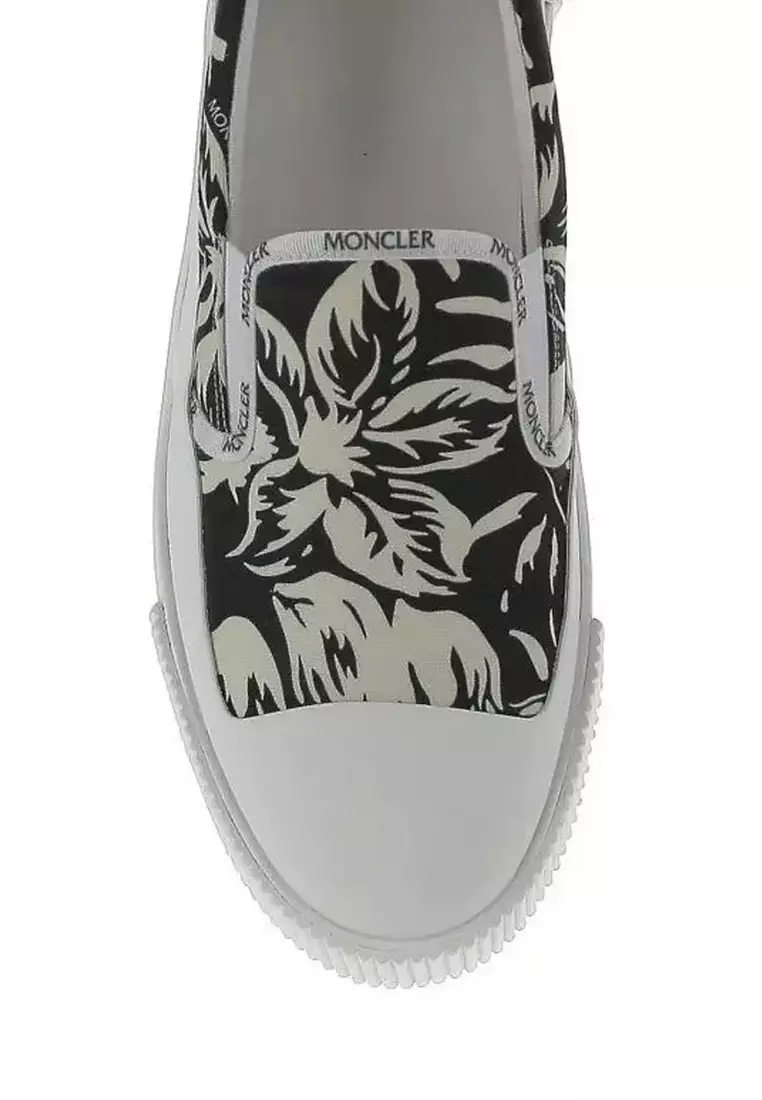 【送料&関税込】Moncler Glissiere Tri Slip-on Sneakers Moncler - Glissiere Tri slip-on sneakers