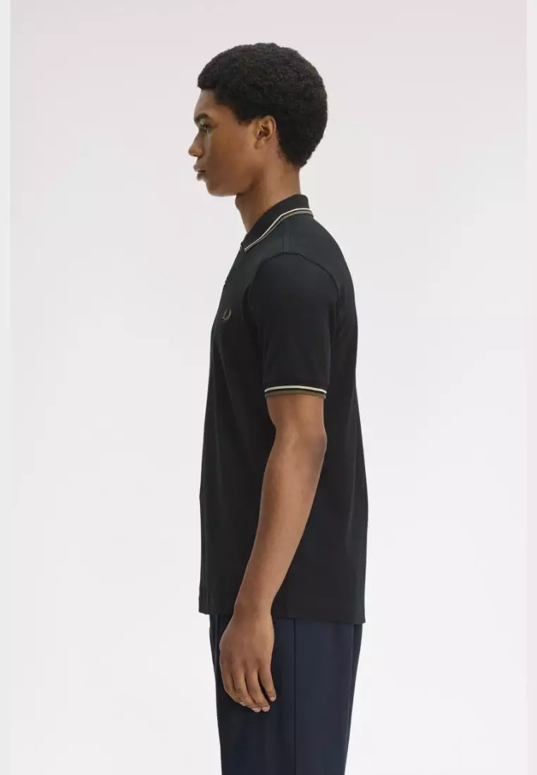 Fred Perry M3600 The Twin Tipped Fred Perry Shirt (Black / Oatmeal / Laurel Wreath Green)