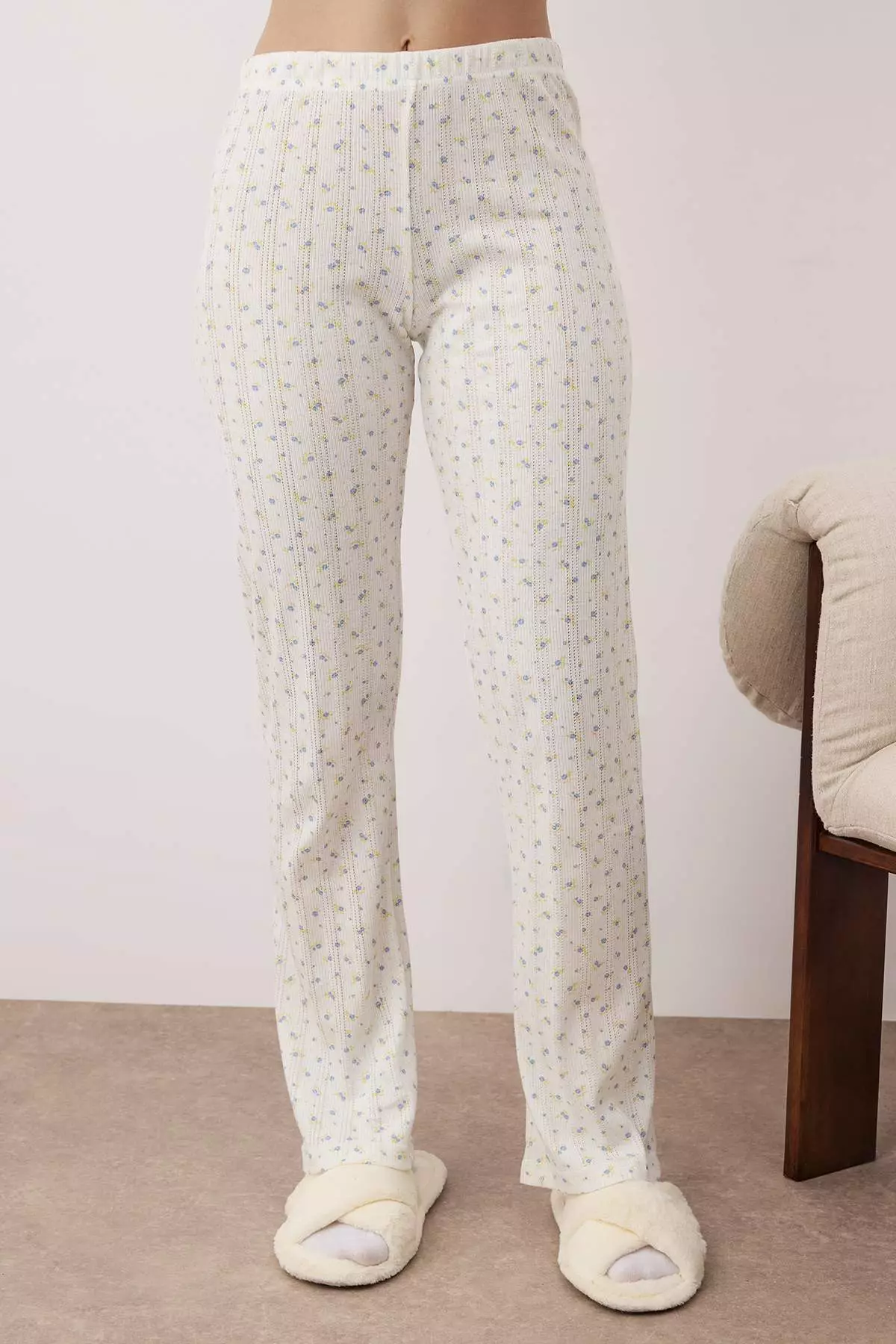 White Floral Lace Detailed Corduroy/Pointel Knitted Pajama Set