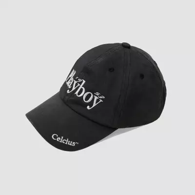 Hitam