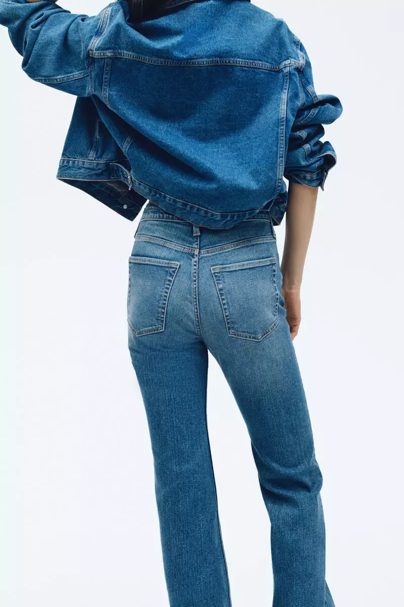 Flared High Jeans