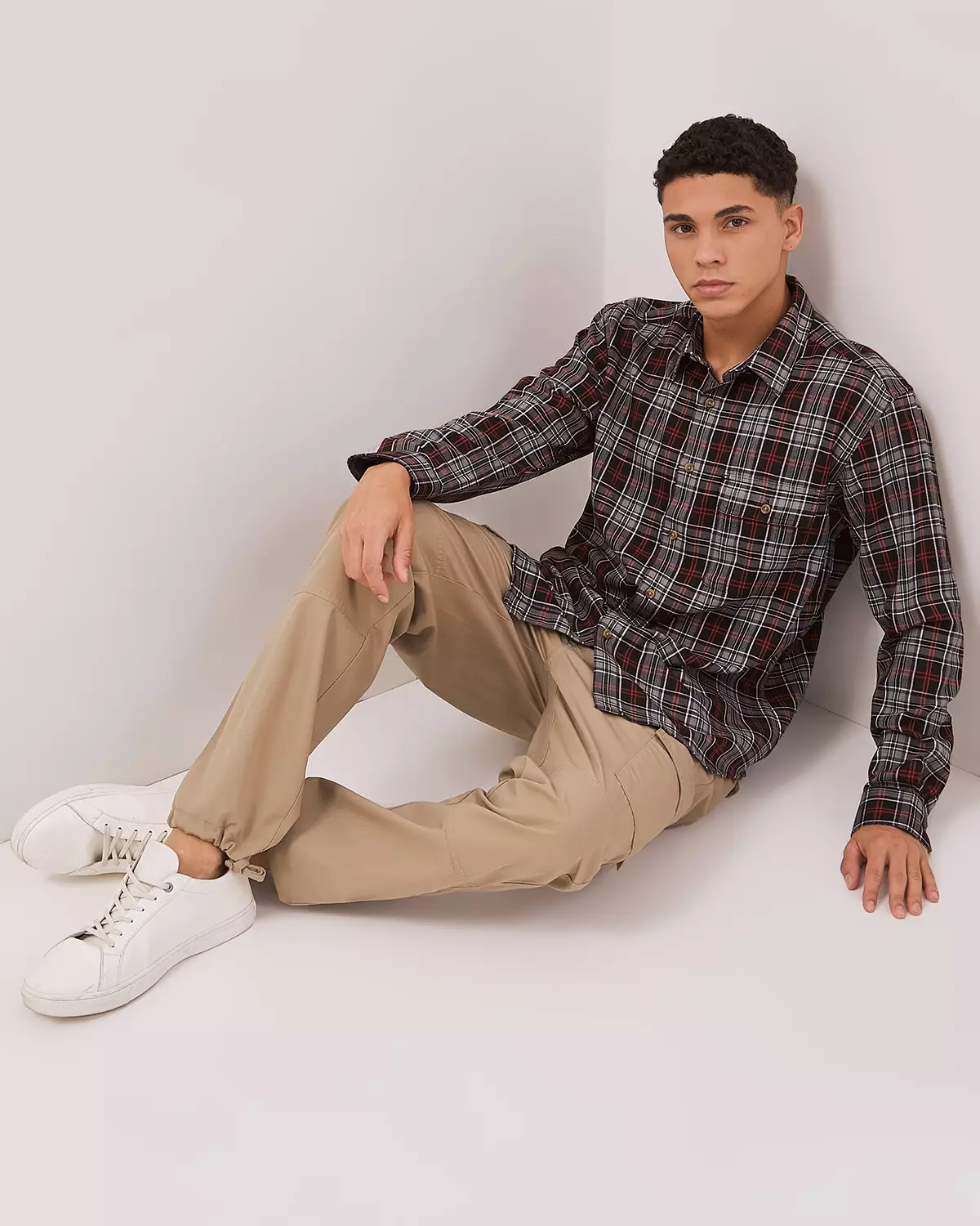 MEN'S BLACK FLANNEL SHORT SLEEVE SHIRT