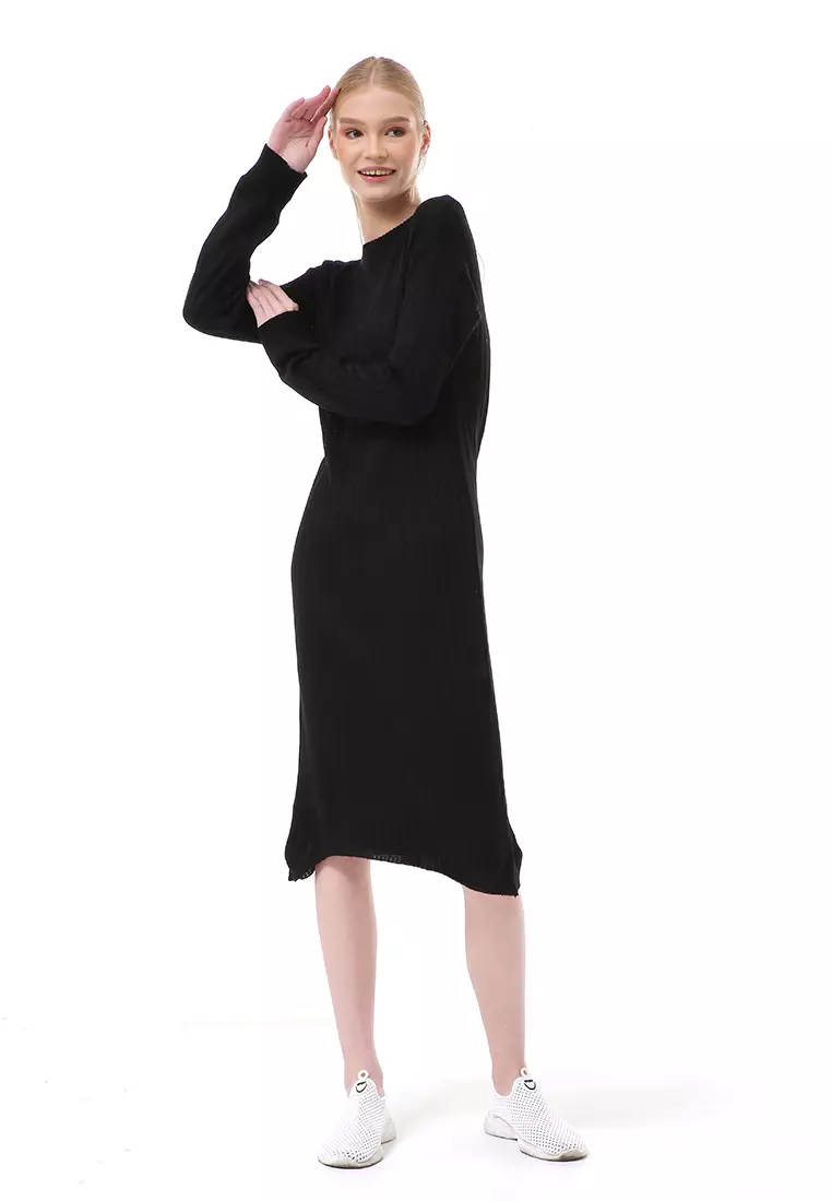 Adela Dress Rajut Tunik Wanita Motif Polos Long Sleeve Relaxed Fit - Hitam