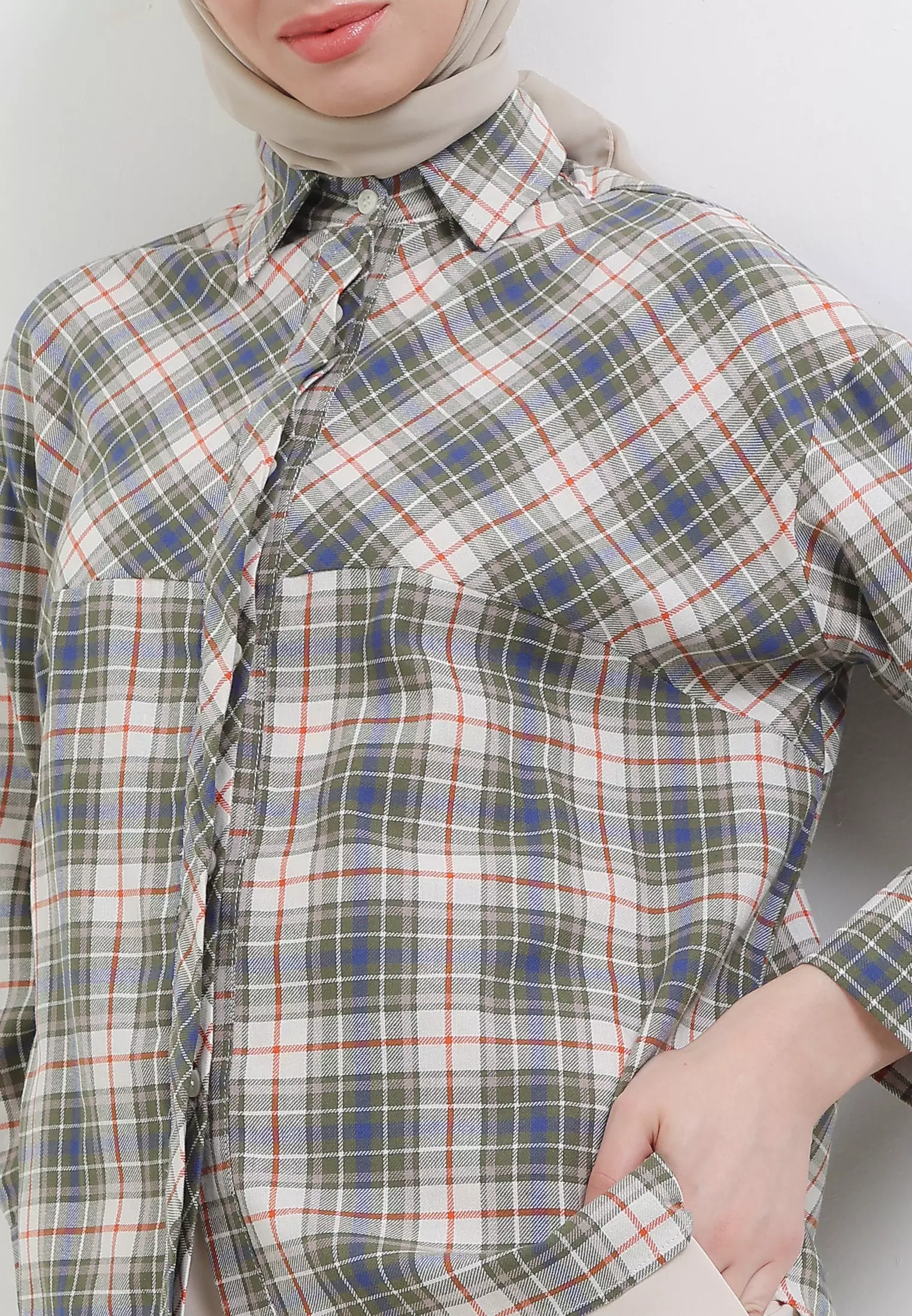 MFMW Cares Atasan Kemeja Coklat Motif Kotak