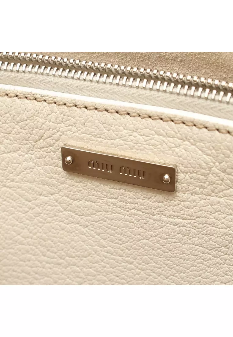 Pre-Loved MIU MIU Shoulder bag tote bag leather white