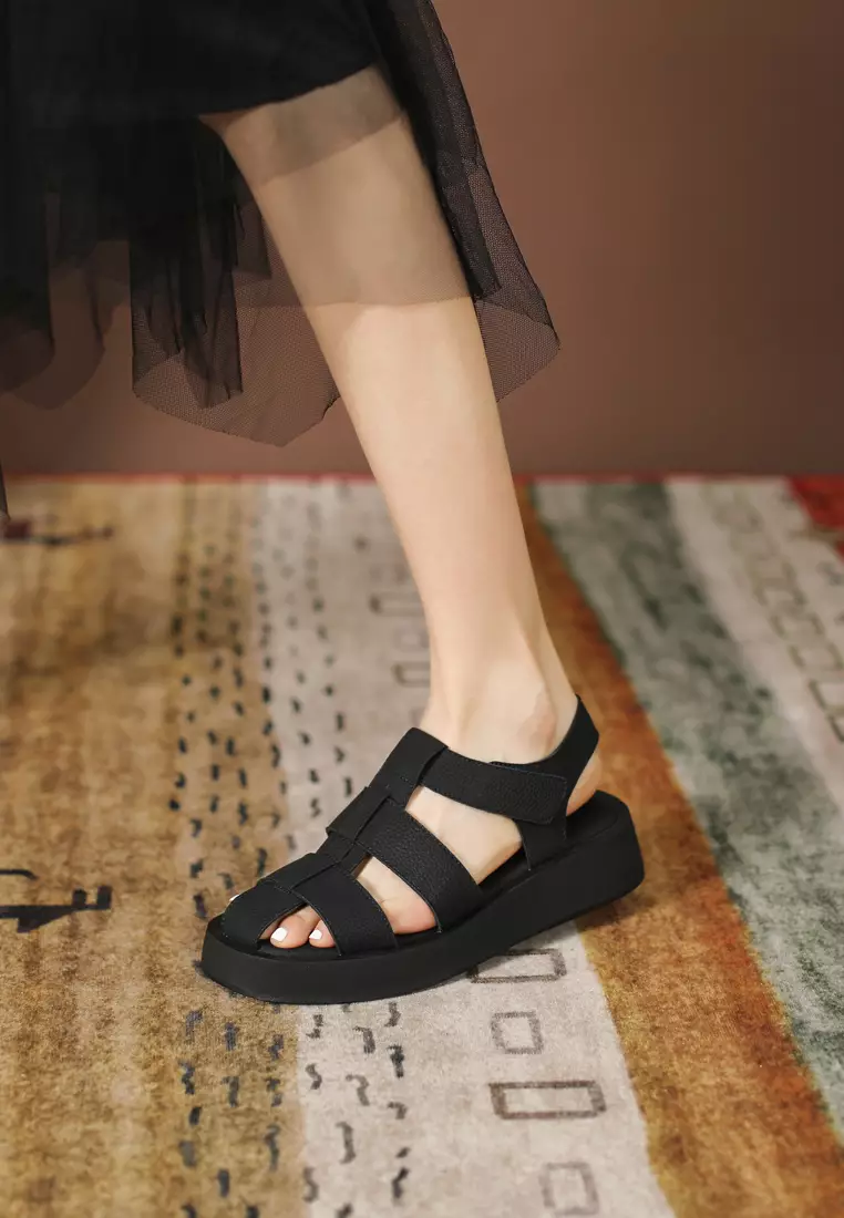 Buy Twenty Eight Shoes 4CM Round Toe Synthetic Leather Sandals