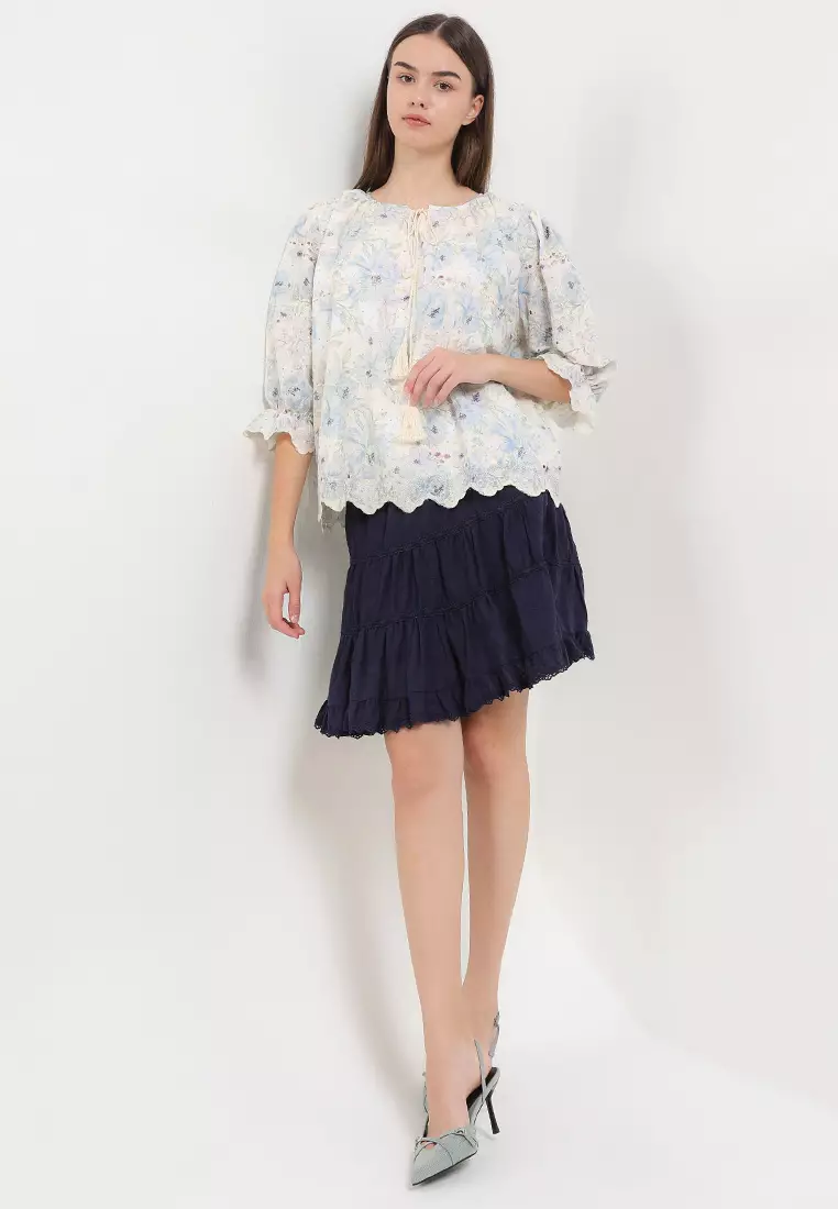 L/S Flo Print Emb Blouse W/ Tassels & Scallops Hem