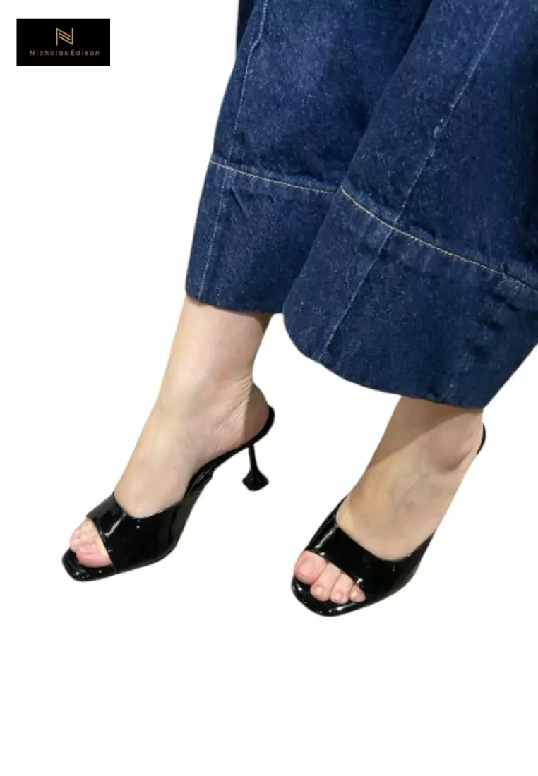 Nicholas Edison Heel Fika Black