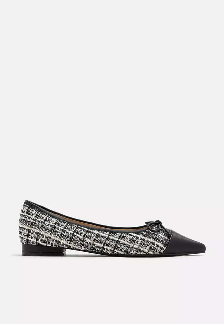 Discount on Pazzion  shoes - SKU: Gladys Tweed Point-Toe Bow Flats Black