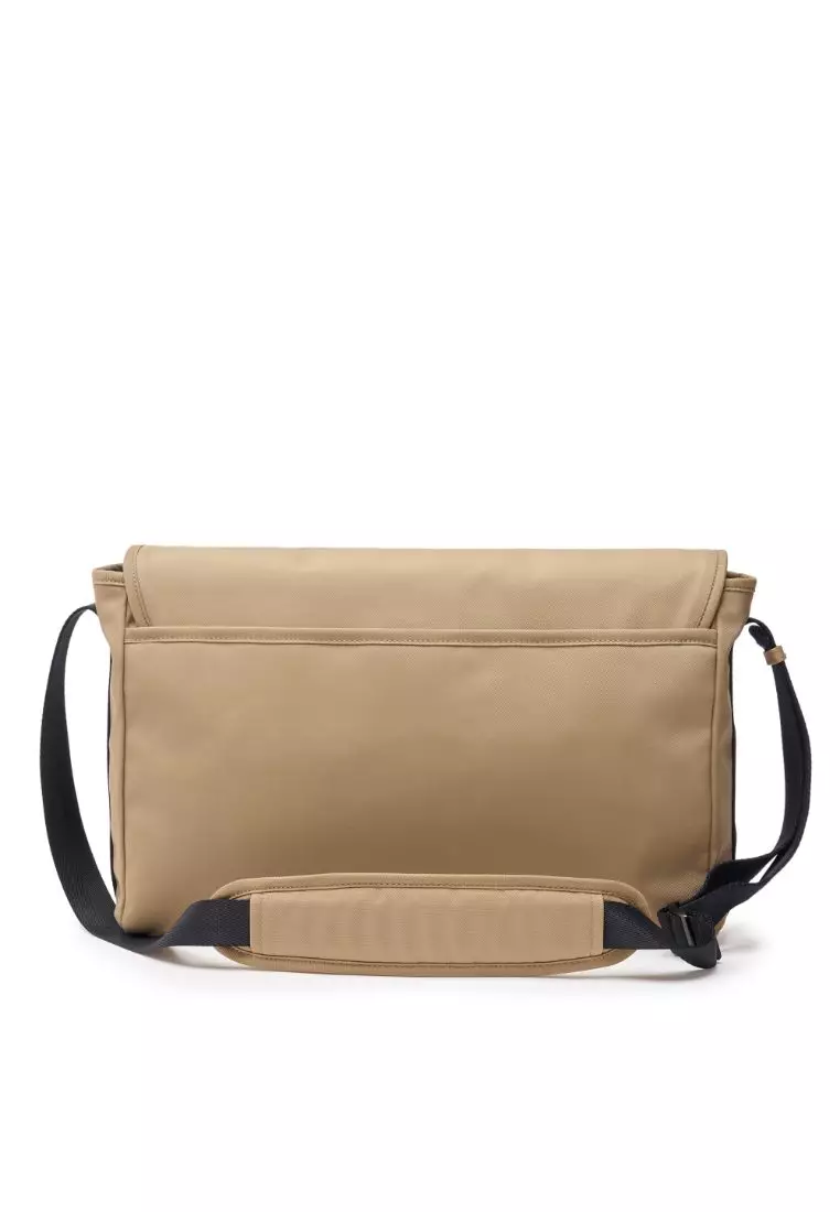 ★送料・関税込★MLB★Varsity nylon messenger bag★ MLB VARSITY NYLON MESSENGER BAG BOSTON RED SOX 2025 | Buy
