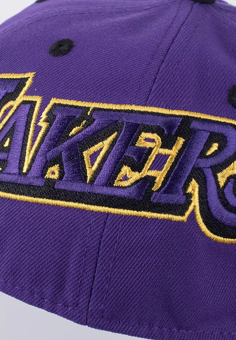 Los Angeles Lakers Flex Fit Flat Cap Real Hoops Collection