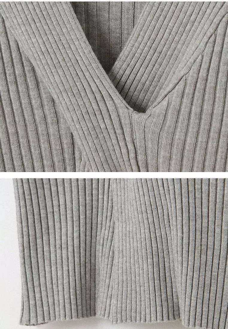 OB嚴選 性感V領造型扭結坑條針織長袖上衣《FA2625》