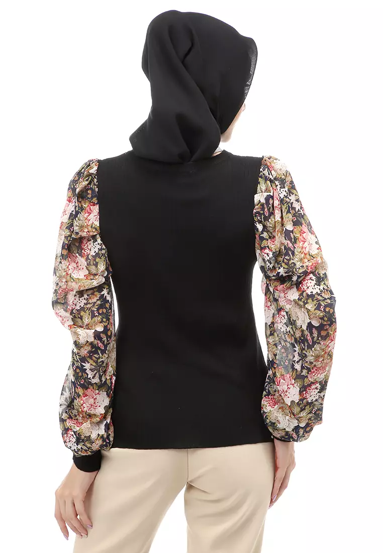Kartika Blouse Muslimah Atasan Wanita Long Sleeve Motif CarnationRegular Fit - Hitam