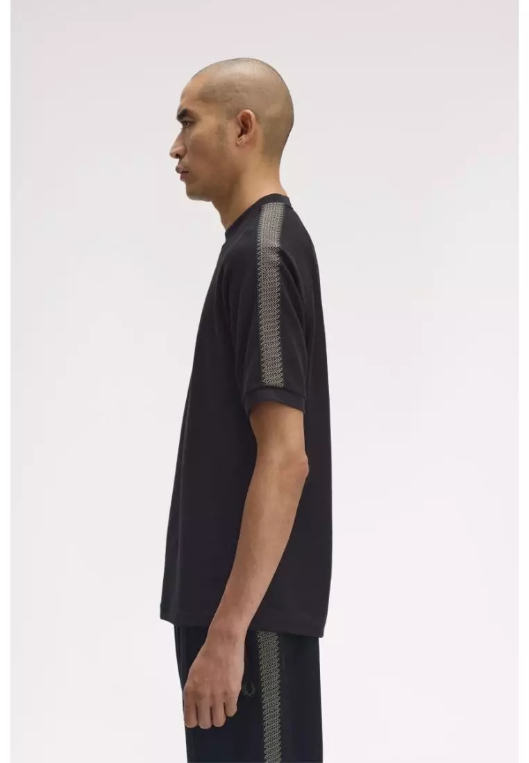 Fred Perry M1697 Tennis Grip Taped T-Shirt (Black)