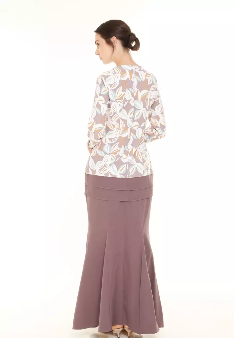 Ivy Kurung Modern layers Printed in Brown White Leaf