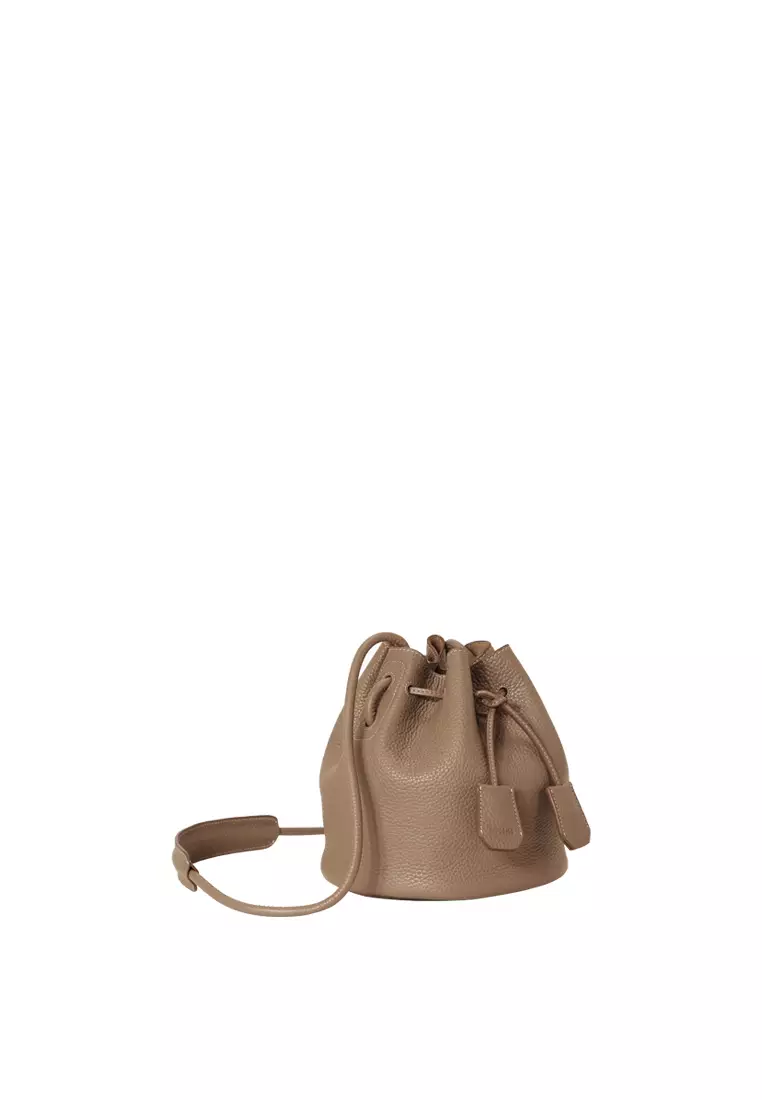 Lexi bucket bag hotsell
