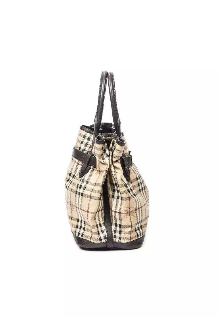 Buy BURBERRY Pre loved Golderton Tote 2024 Online ZALORA Singapore