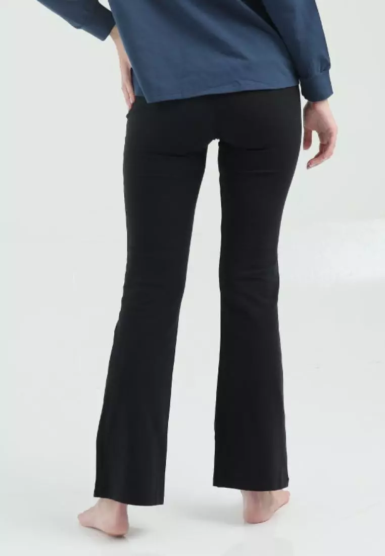 Voya Flare Pants, Celana Olahraga Wanita - Onyx