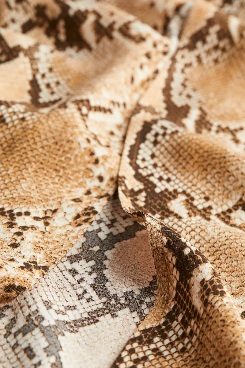 Crêpe skirt