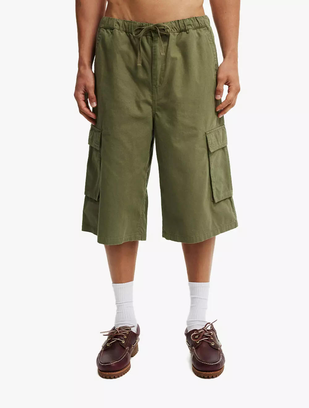 Cotton On - SHORTS - Super Baggy Cargo Short - MILITARY