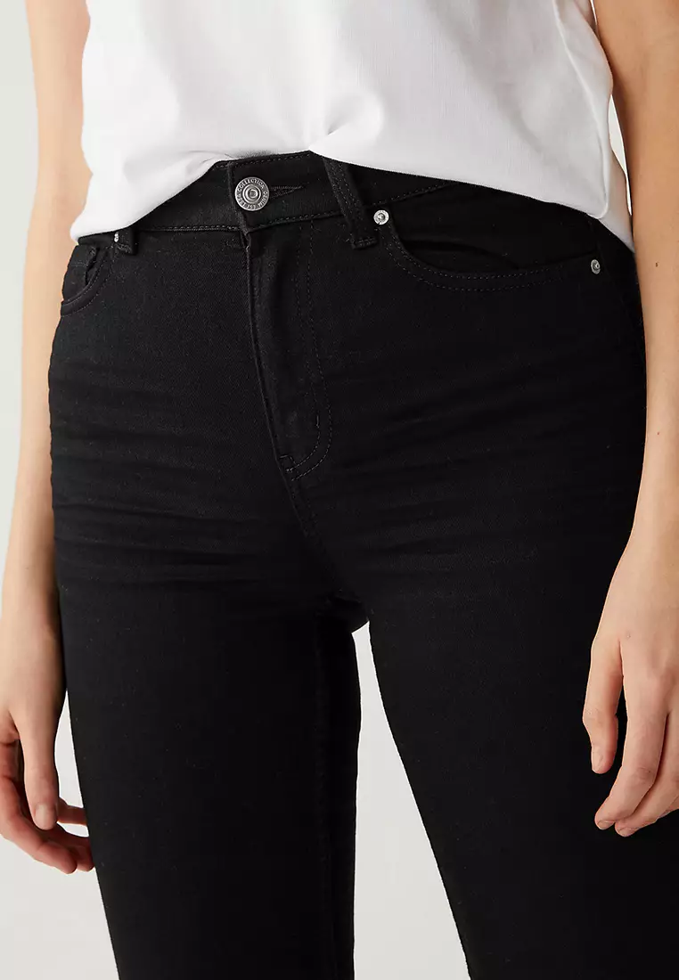 Sienna Straight Leg Jeans with Stretch