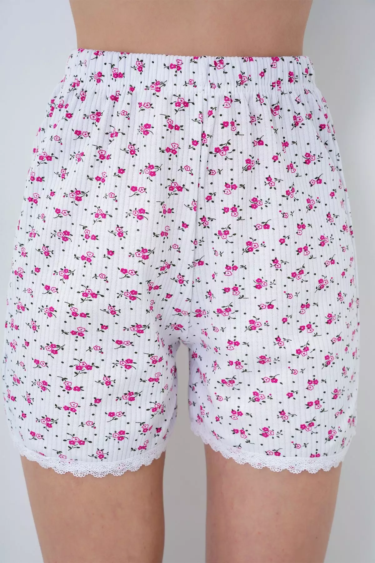 Daisy Pattern Fuchsia Scallop Detailed Cotton Wide Collar Shirt And Shorts Pajama Set Pjm-X13899