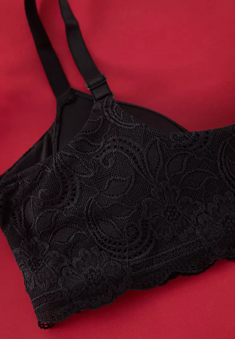 Black Soft Comfortable Flexible Lace Back Plus Size Bra