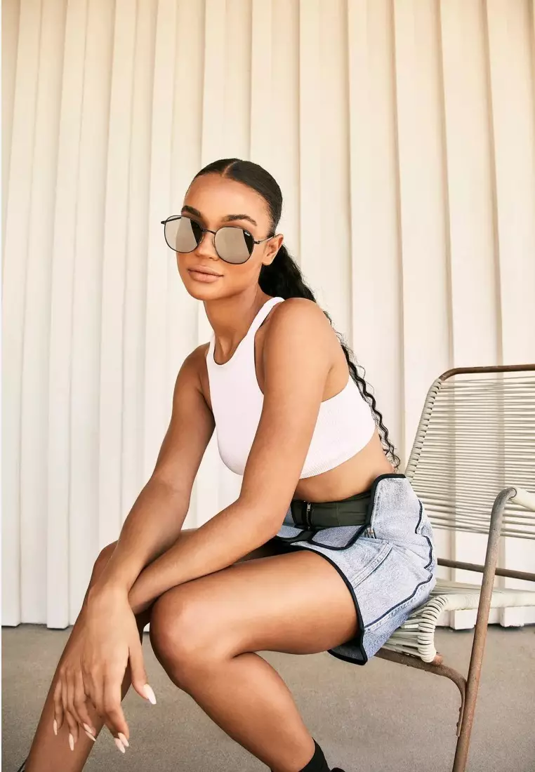 Jezabell Sunglasses - Black/Smoke Polarized