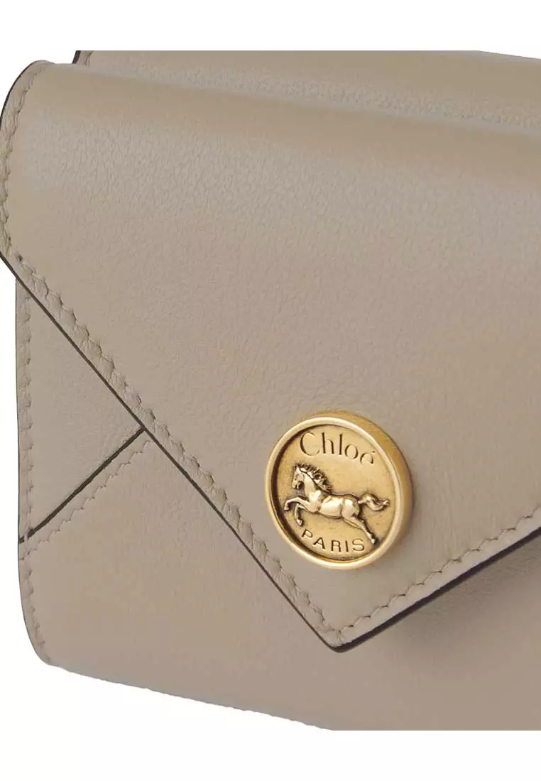Small Envelope Trifold Wallet In Grained Leather Motty Grey CHC25SP543O93