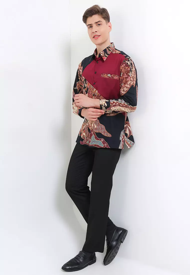 Kemeja Body Fit Batik Daun