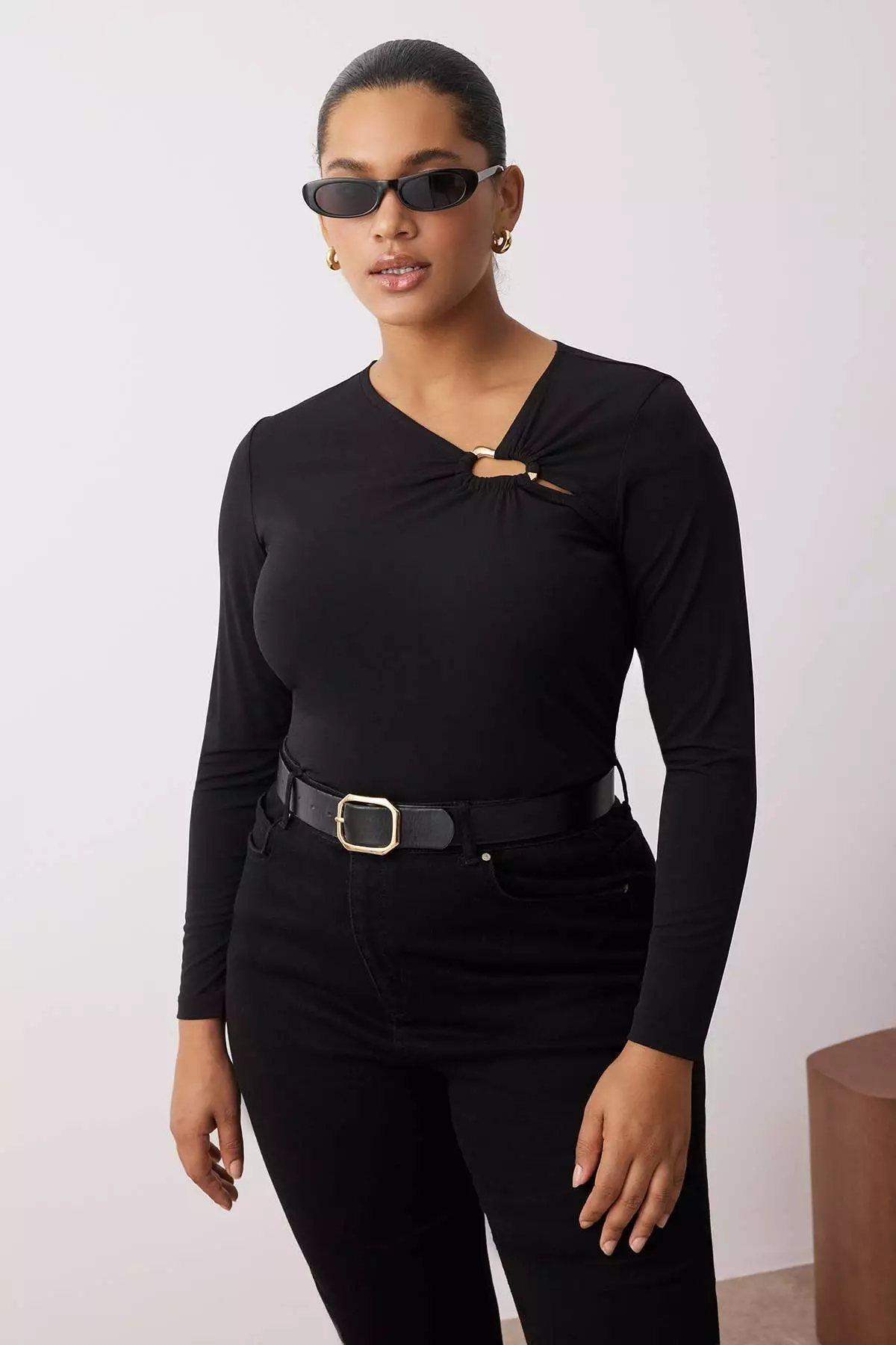 Black Asymmetric Collar Accessory Detail Knitted Plus Size Blouse Tbbaw26Af00010