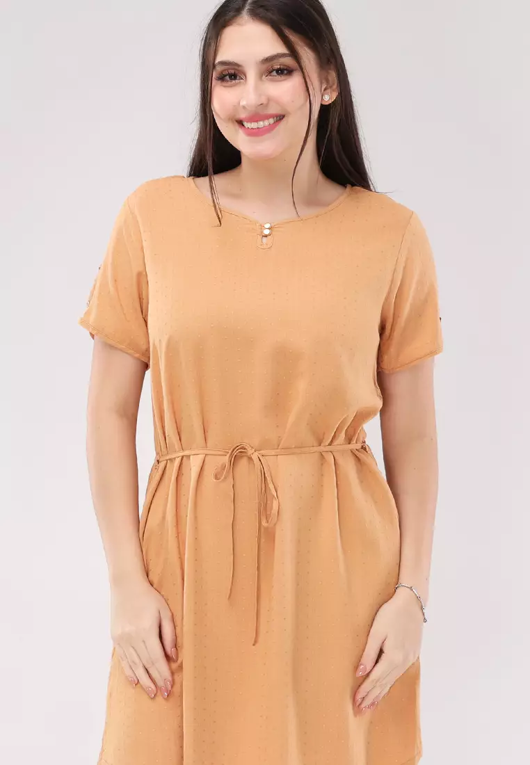 Textured Woven Short Sleeves Dress