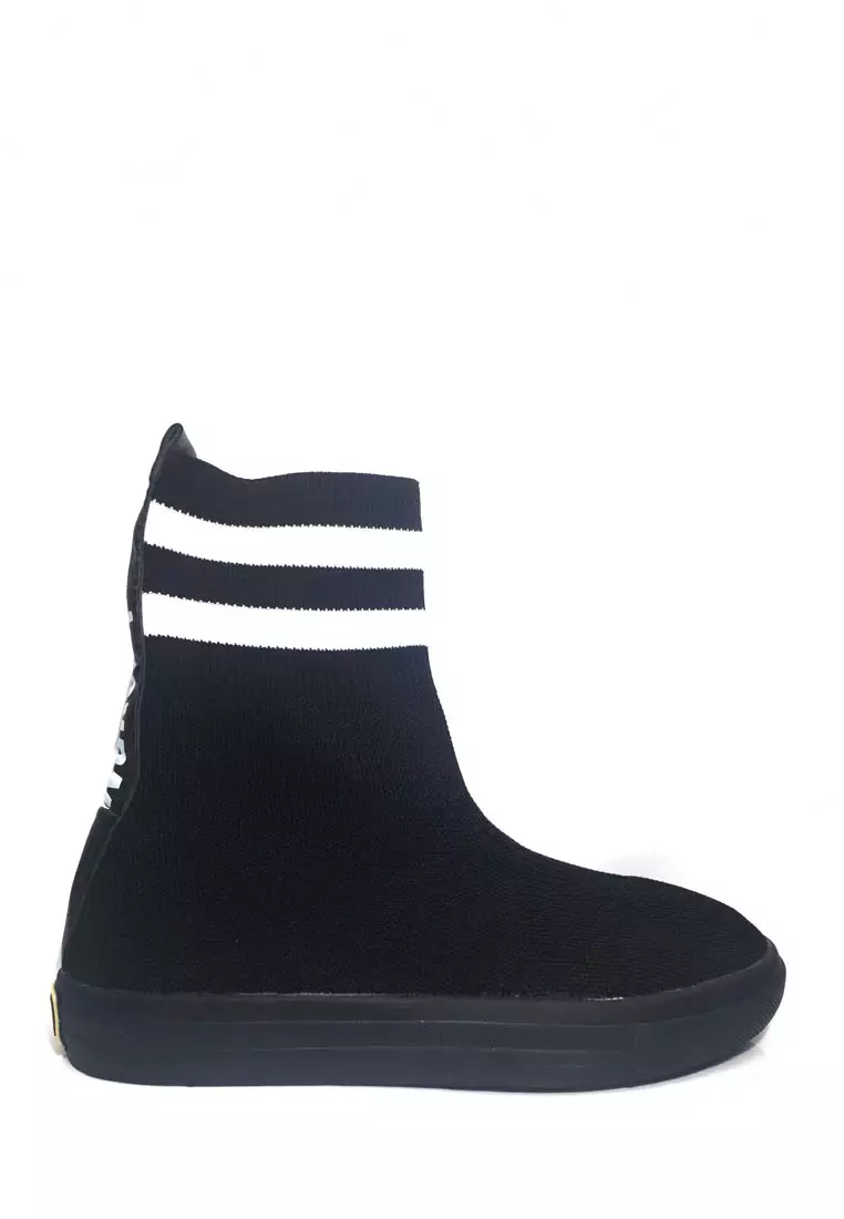 Discount on Twenty Eight Shoes  shoes - SKU: Stocking Sneaker Boots Vb200