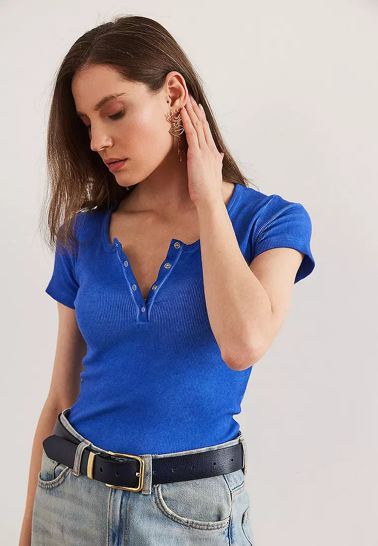 Women's Snap-On Camisole T-shirt BLZ-19000171