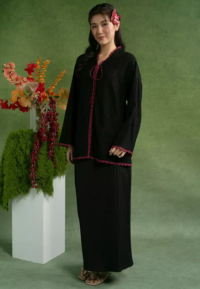 Nadirah Kebaya Set