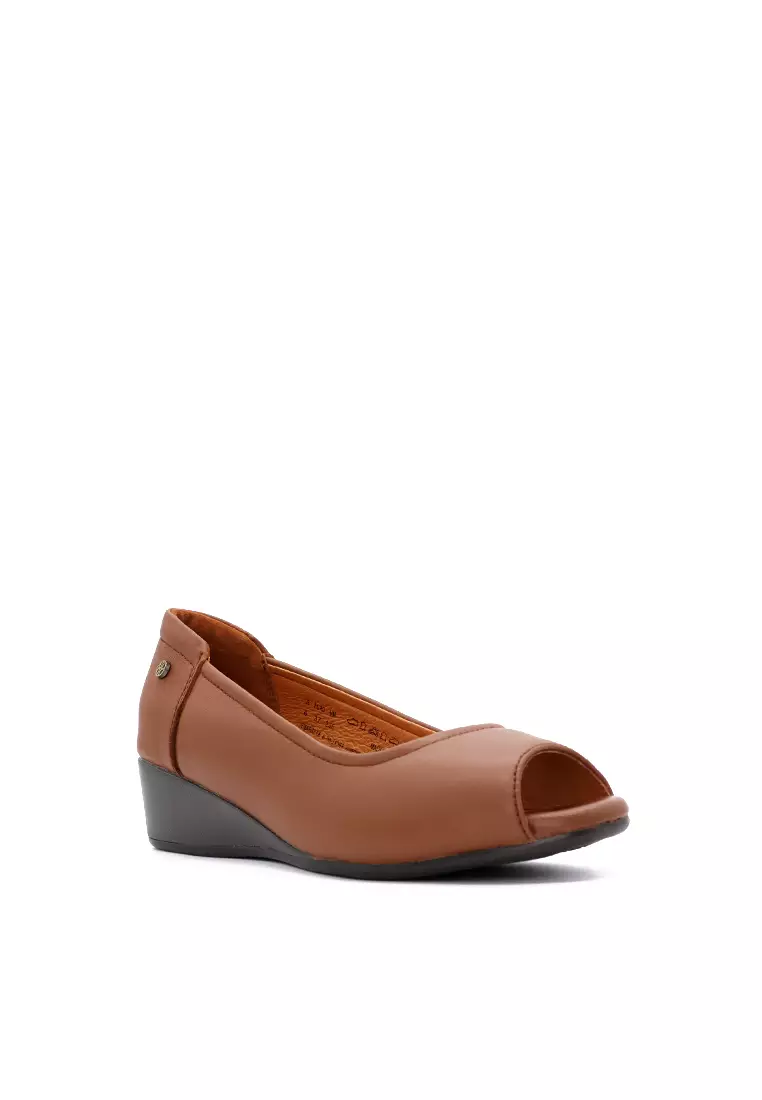 Discount on Hush Puppies  shoes - SKU: Eden Peep Toe Women's Casual Shoes