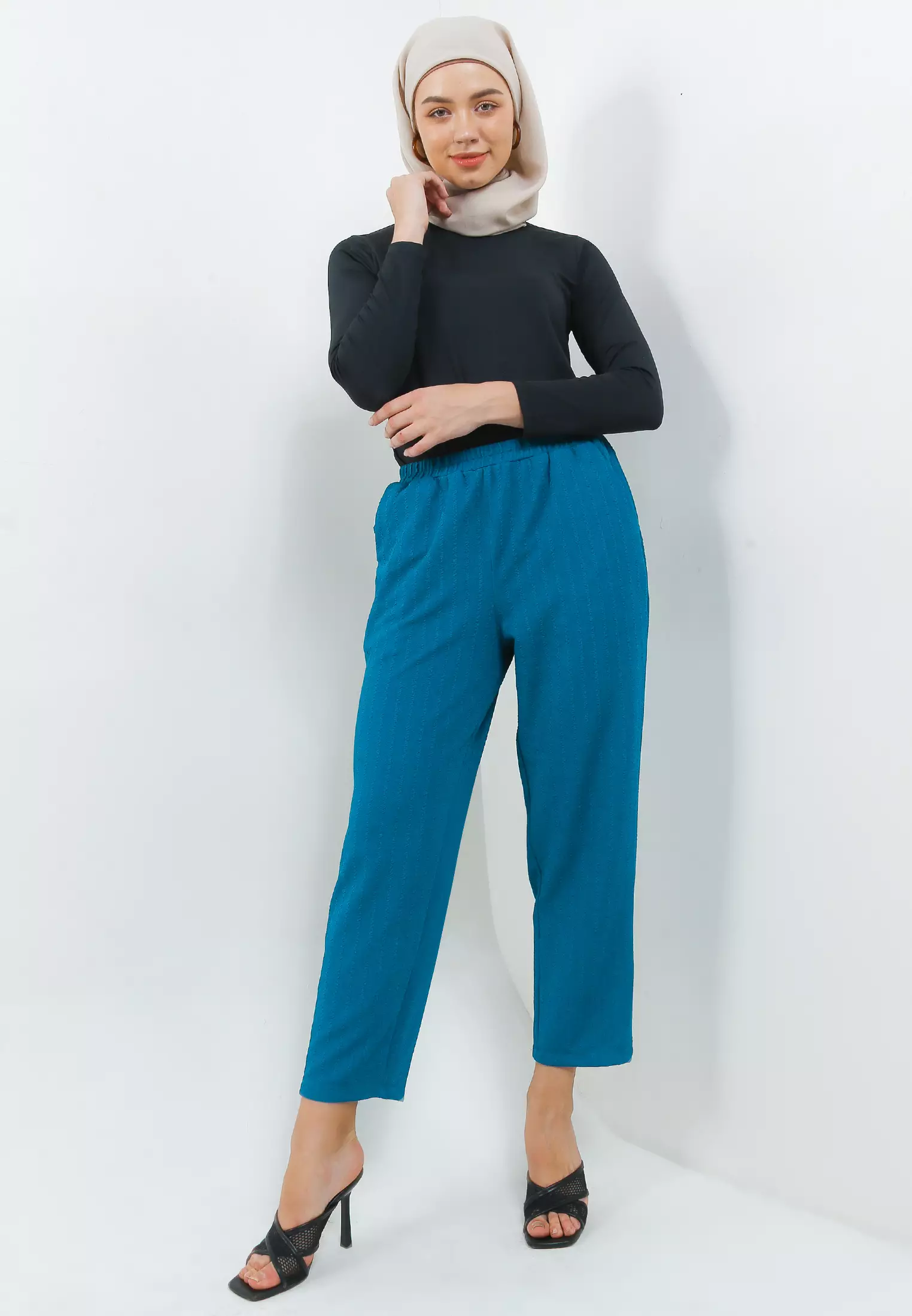 MFMW Tujedeka Celana Panjang Biru Tosca