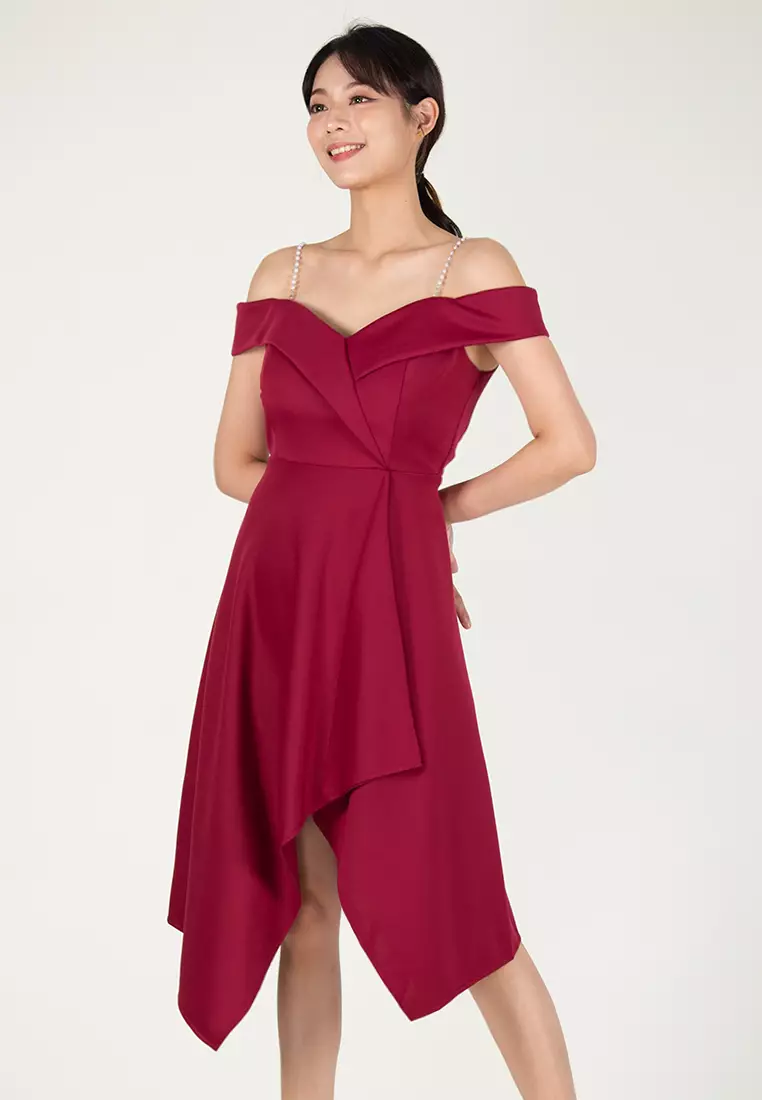 一字肩伞摆中长连衣裙