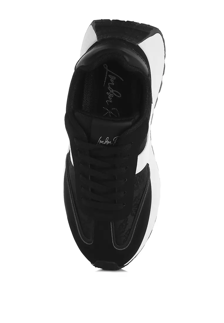 Sepatu Kets Bertali Anti Selip Tebal Warna Hitam