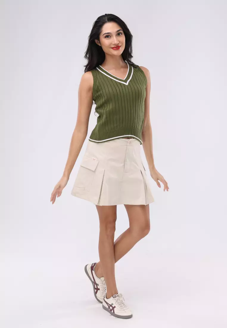 Knitted V-neck Sleeveless Blouse