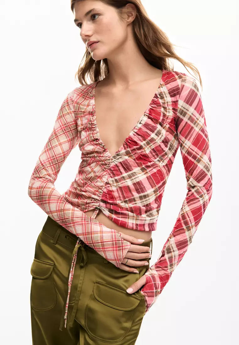 Ruched neckline T-shirt