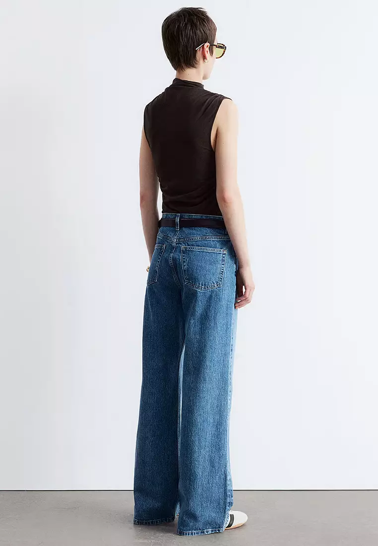 Wide-Leg Jeans