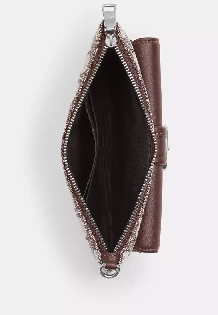 Ashton Wristlet In Signature Jacquard