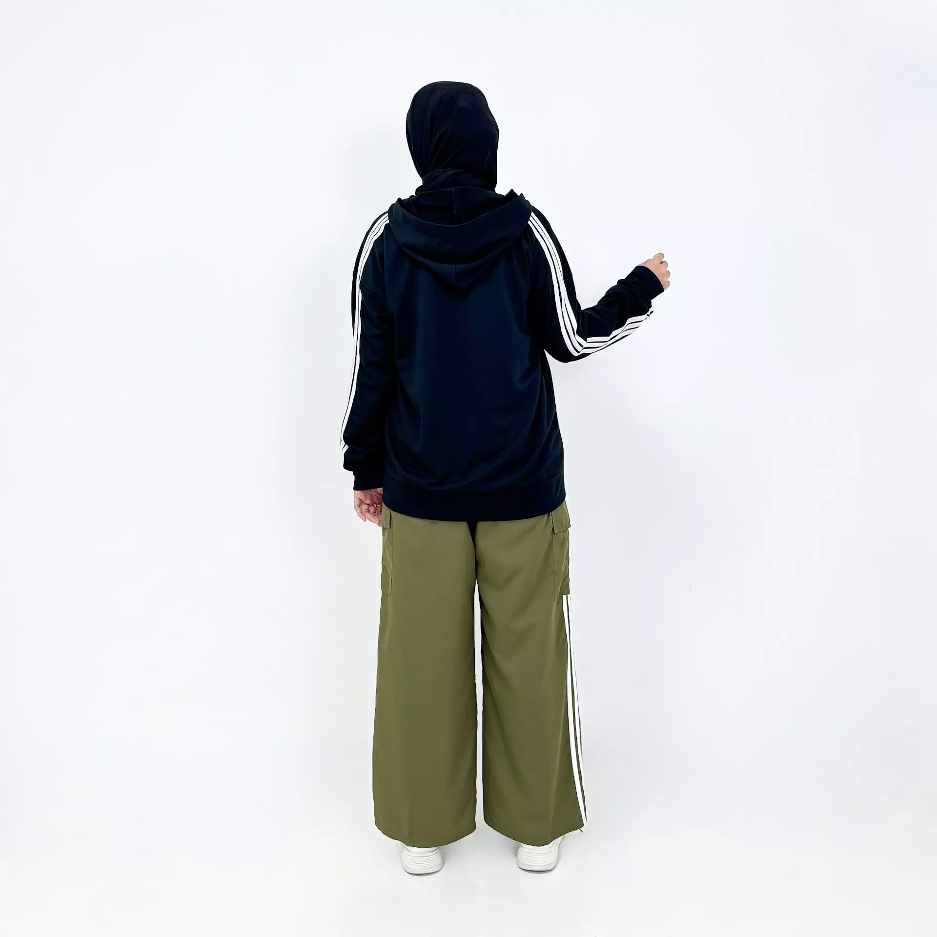 Set Sporty Jacket Manda HITAM OLIVE Setelan Baju Olahraga