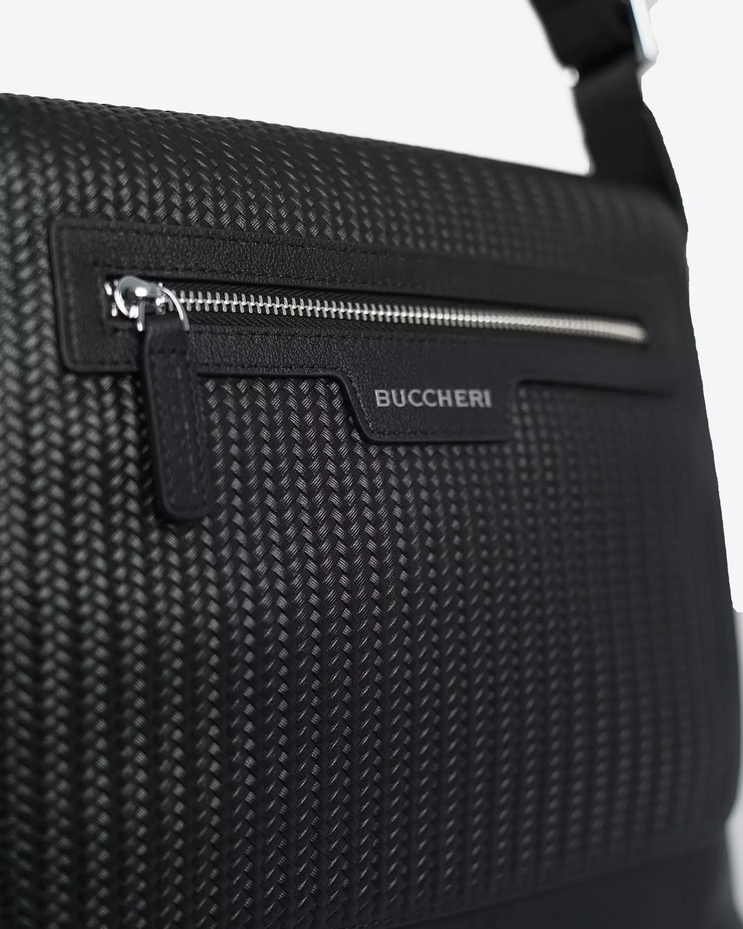 Buccheri George Sling Bag Men Black