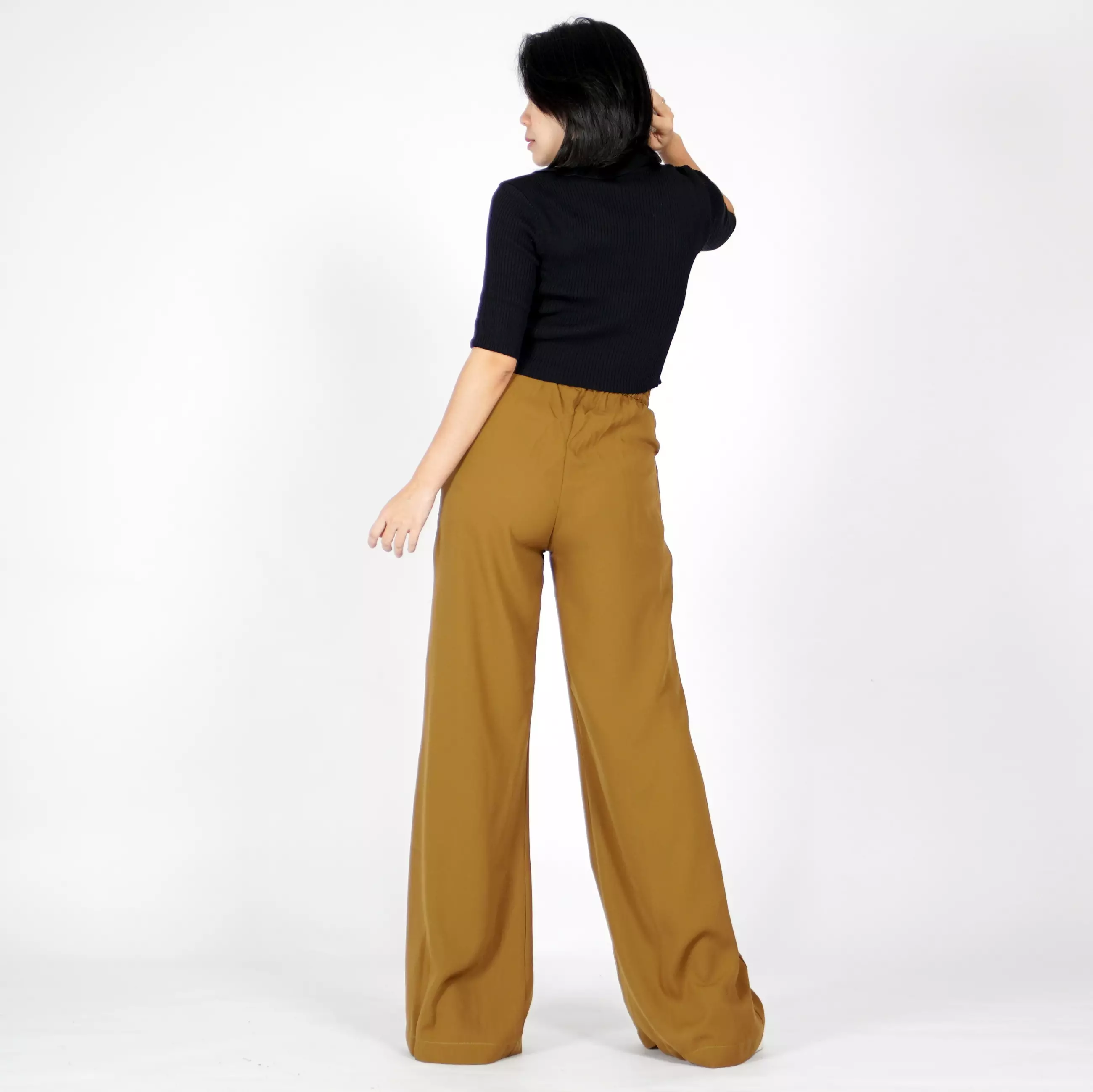  HANA Knit Crop Top Atasan Crop Rajut CropTop Rajut Gaya Korea - Hitam