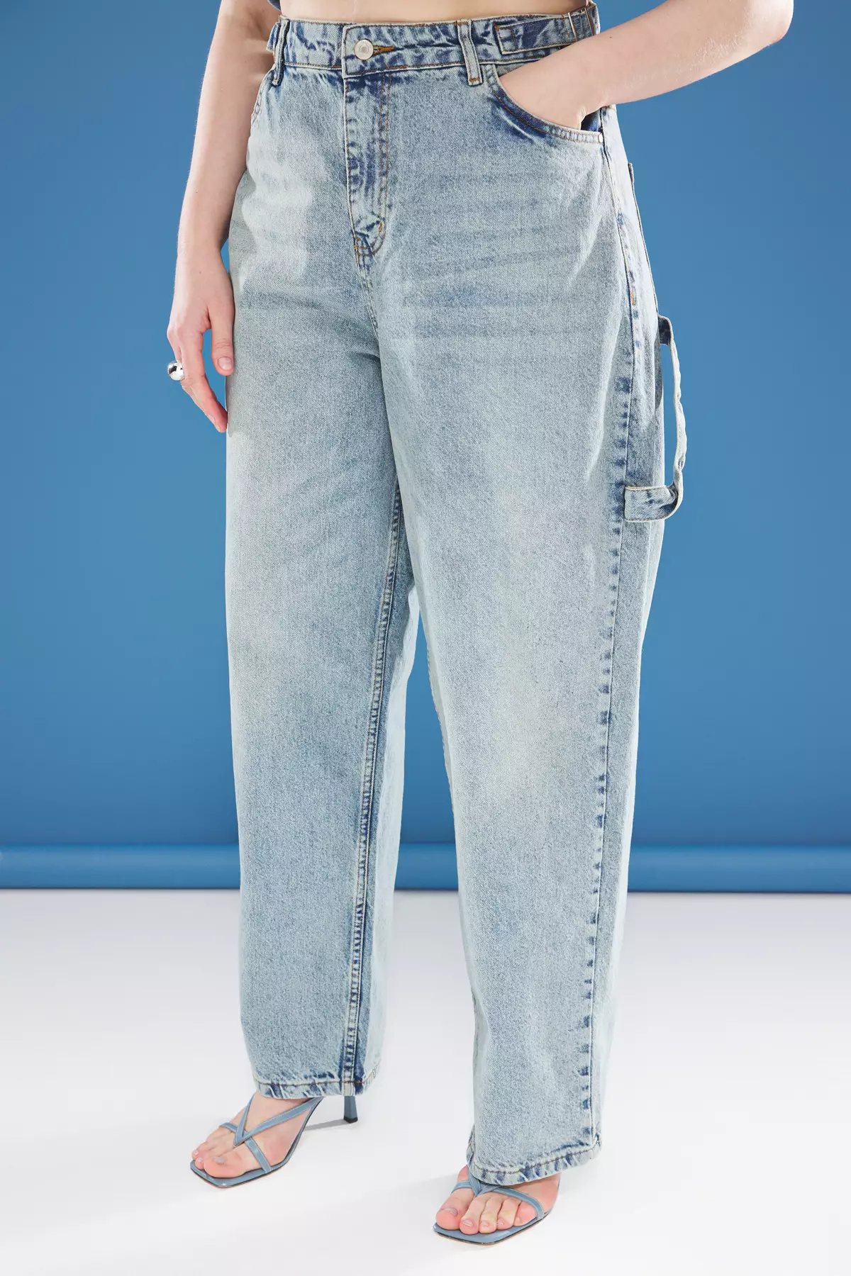 High Waist Pipe Leg Plus Size Jeans